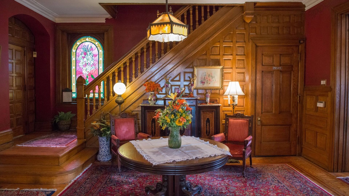 Spruce Hill Bed & Breakfast | The Gables B&B Philadelphia