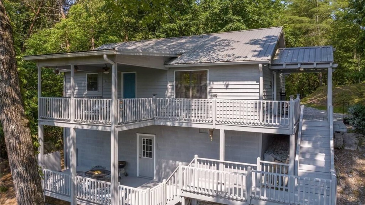 Ranger Cabin | The Galaxy Getaway at Talking Rock Creek Resort in the North Georgia mountains