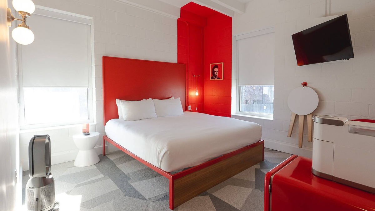 East Hill Hotel | The Gallatin 312, Hip East Nashville Neighborhood!