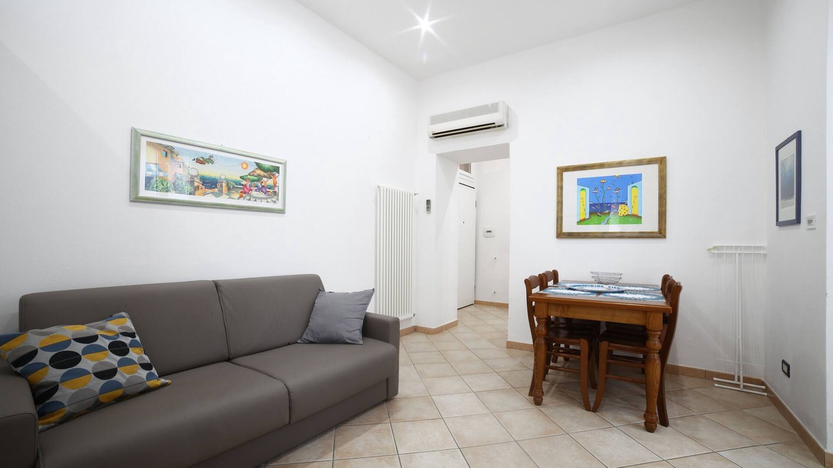Manarola Apartment | The Gallerist's House Manarola, Apartment 5 minutes walk from the sea.