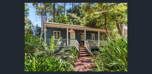 North Tamborine House | The Gamekeepers Spa Cottage in Tamborine Mountain