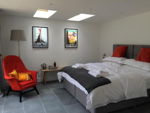 Thorpe Ski Chalet | The Garage