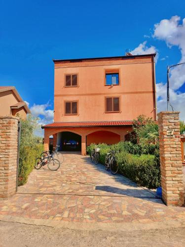 Divjake Apartment | The Garden Guest House