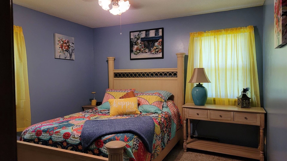 Annapolis House | THE GARDEN HOUSE A FEW BLOCKS FROM THE WORLD'S LARGEST & FAIRVIEW PARK