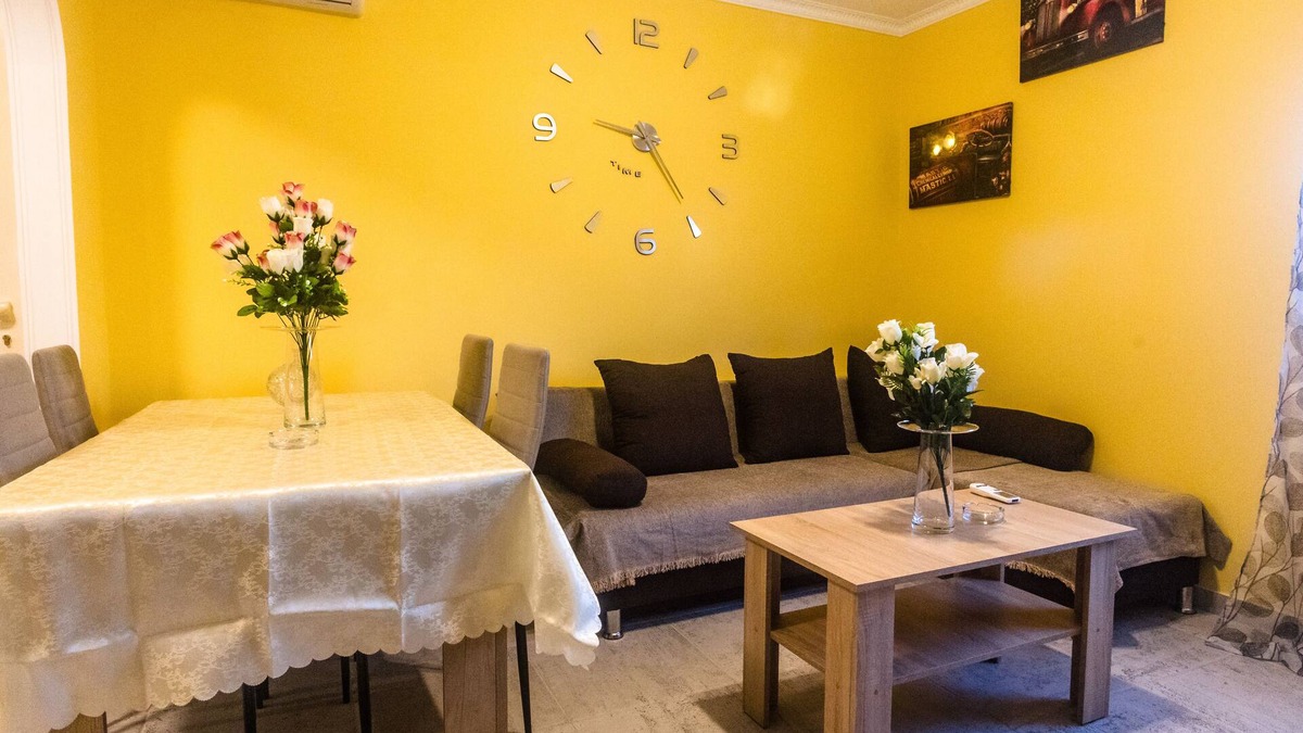 Zakharo Apartment | The Garden House