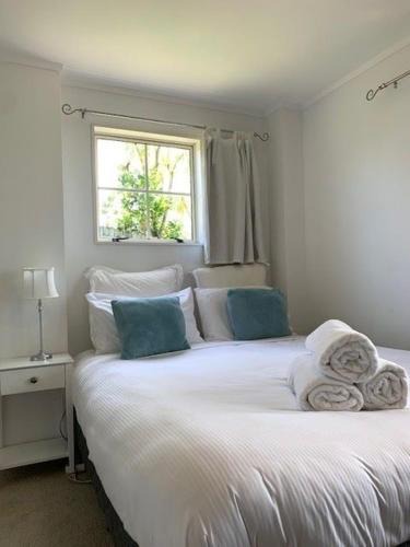 Oneroa Apartment | The Garden Room by Waiheke Pure