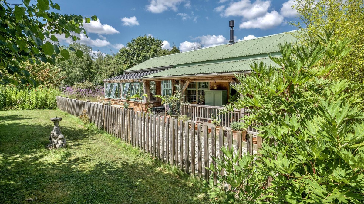 Somerton House | The Garden Room. Timber framed, light and airy accommodation with veranda.