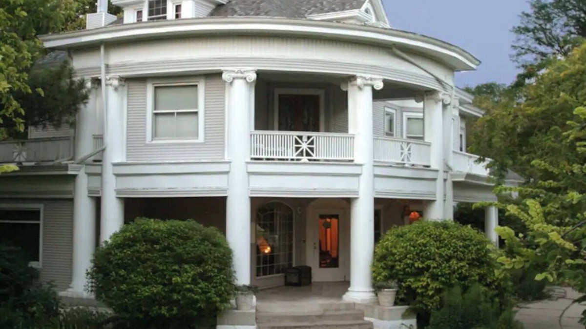 McCook House | The Garrett House.