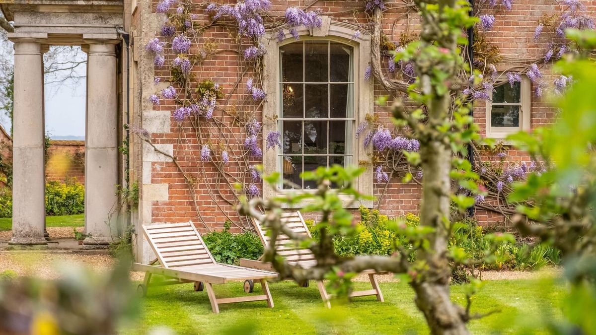 Wolterton Cottage | The Gate House - beautiful property in Norfolk sleeping 5 guests