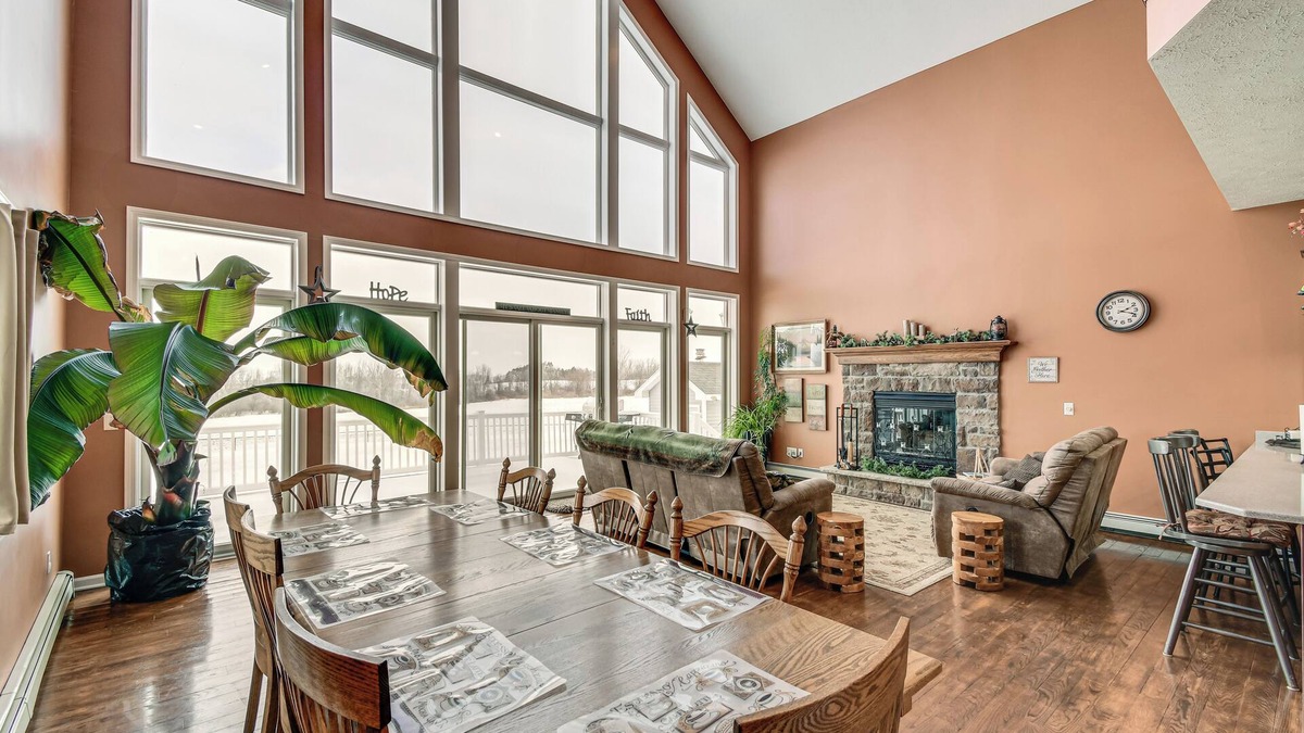 Rushville House | ‘The Gathering Place’: Rushville Home w/Hot Tub
