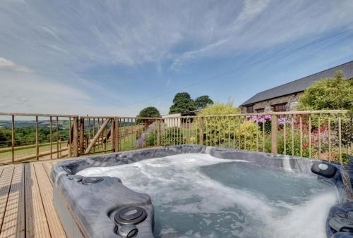 Tiverton House | The Gearing