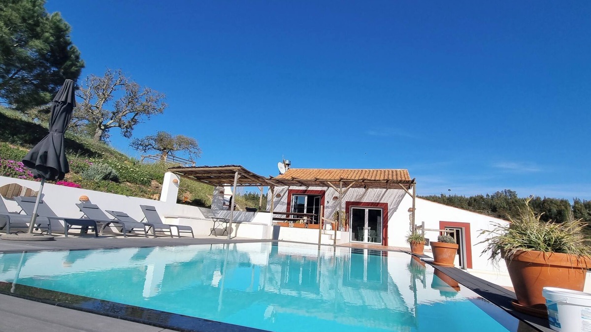 Sao Luis Villa | The Gecko Pego Longo quinta and its swimming pool