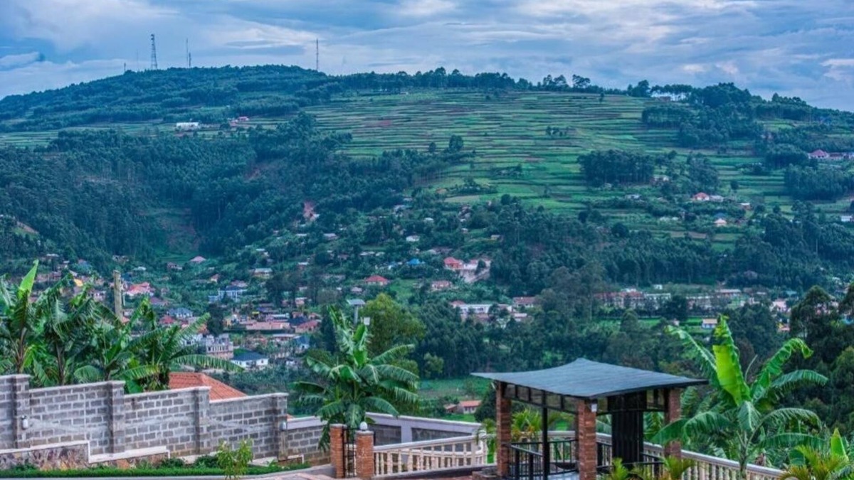 Kabale Bed & Breakfast | The Georges' Residence : Superior King Roomn