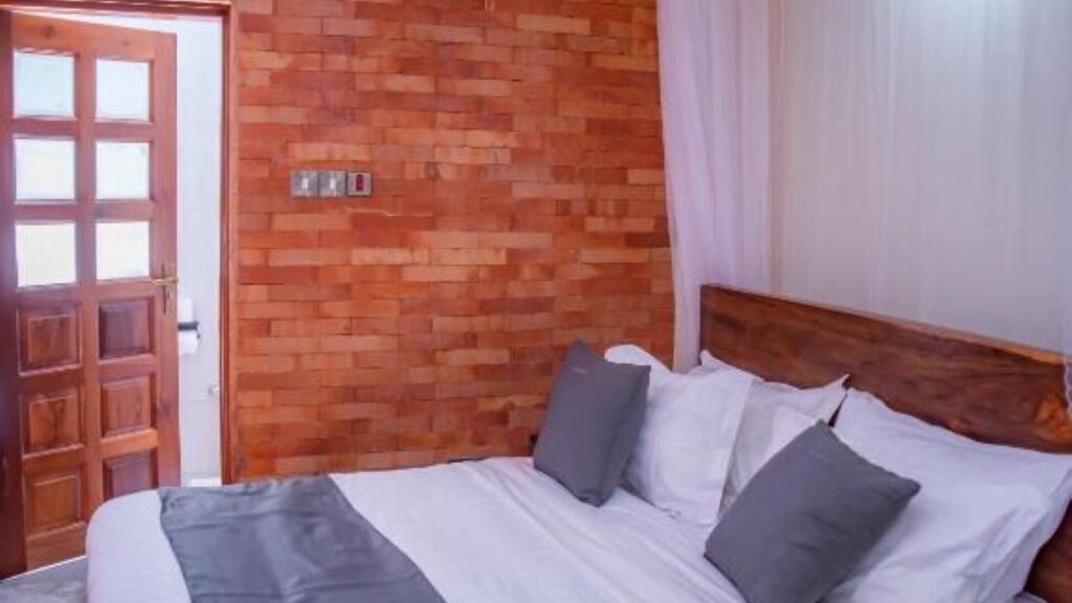 Kabale Bed & Breakfast | The Georges' Residence : Deluxe Single Roomn