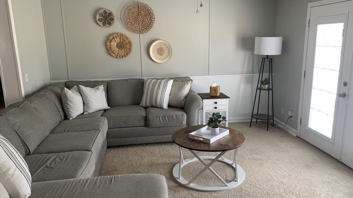 Anderson House | The Get Away at Broadway is a quite spot on 10 acres and 4 mins to the lake.