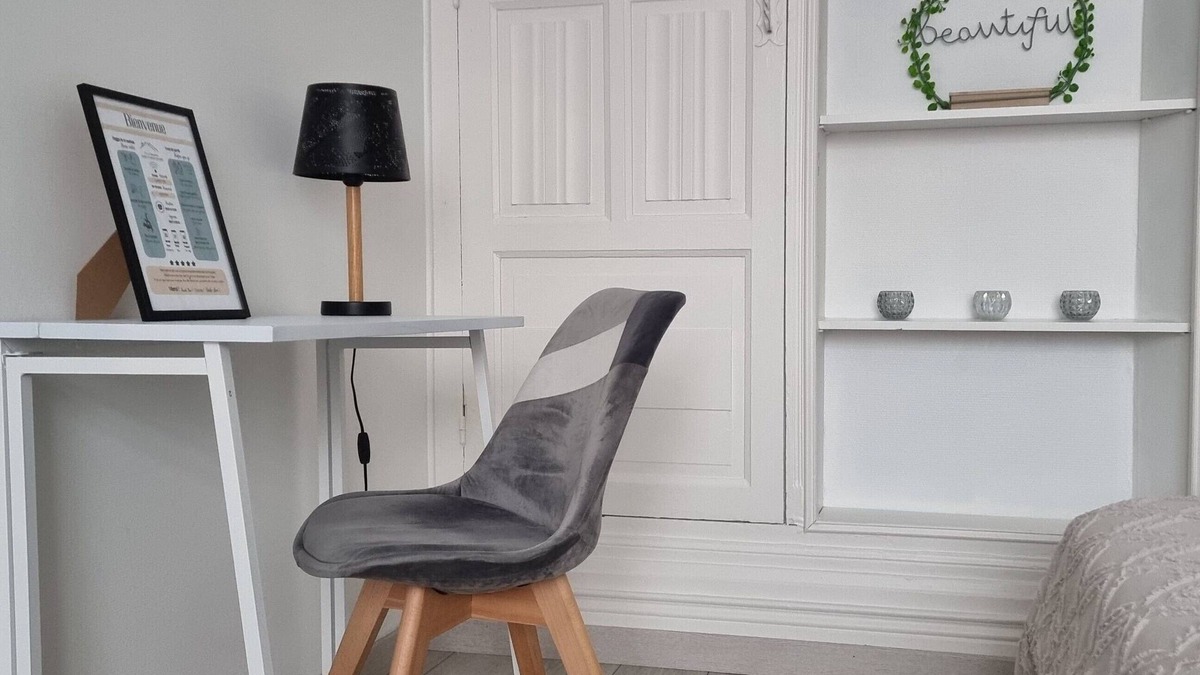 Etaples Apartment | The Getaway - City Center Apartment 10 Minutes from Le Touquet