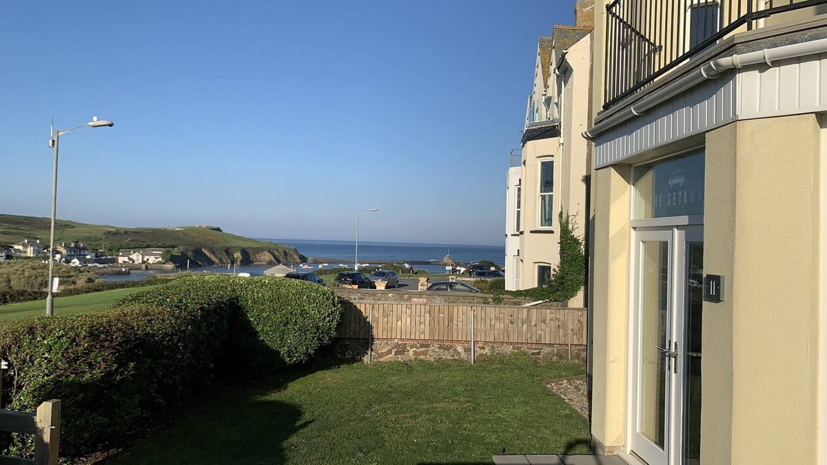 Bude Apartment | The Getaway @Summerleaze Beach- luxurious, relaxed living … the Cornish way!