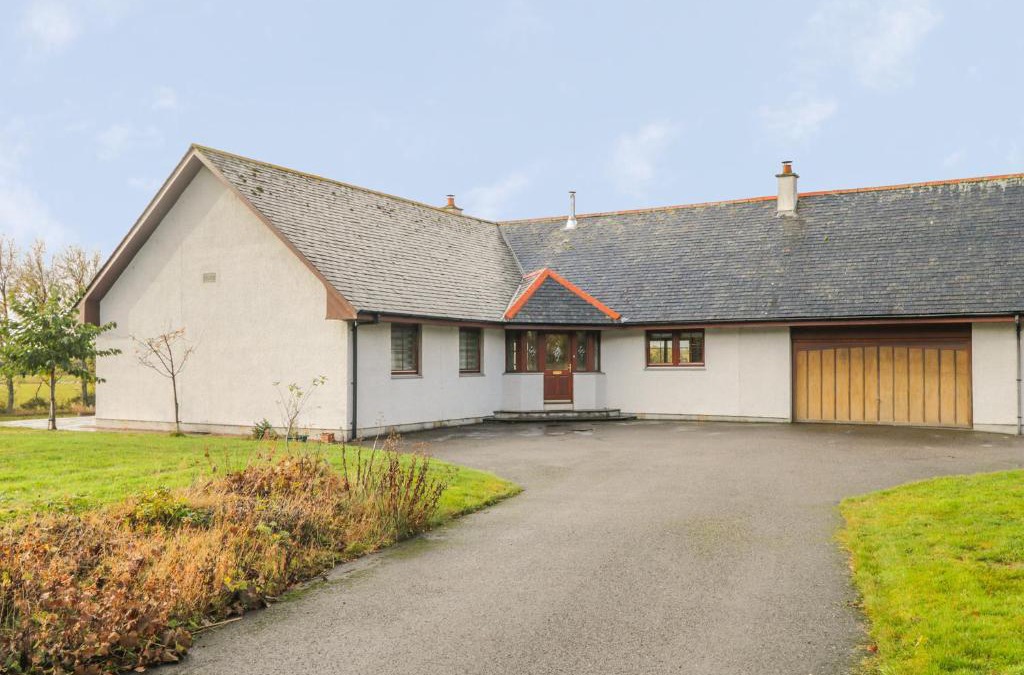 Invergordon House | The Glebe