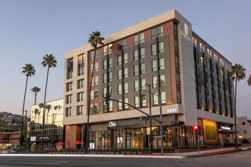 Rossmoyne Hotel | The Glenmark, Glendale, a Tribute Portfolio Hotel