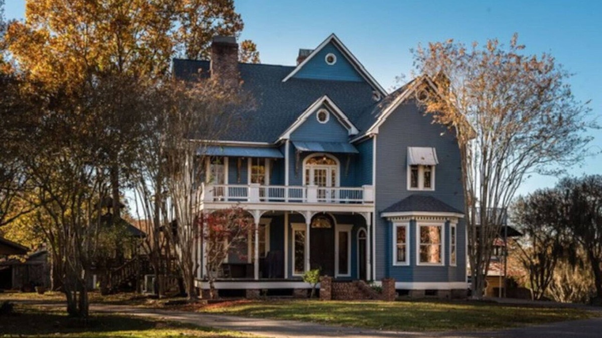 St. Francisville House | The Glynns by Louisiana Hospitality Group