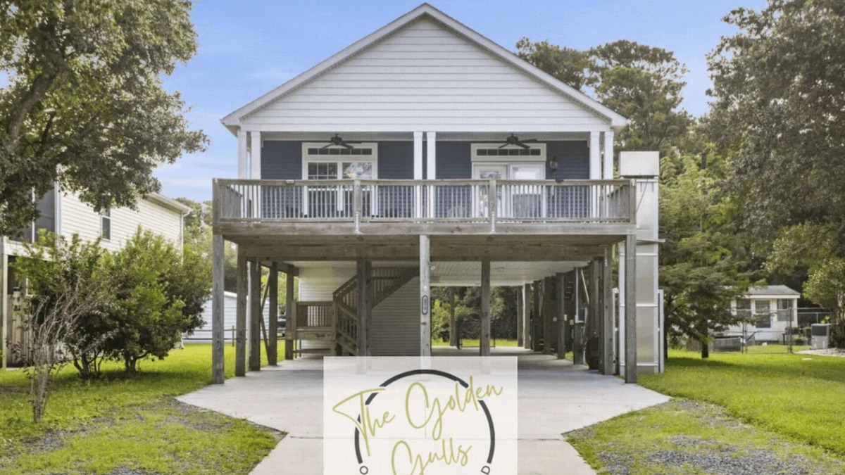 Tranquil Harbour House | The Golden Gulls -Spacious 3BR/2BA, near shops, food, & beach- LIFT-golfcart