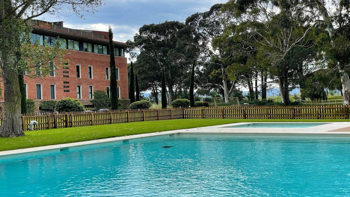 Torroella de Montgri Apartment | The Golf apartment with balcony