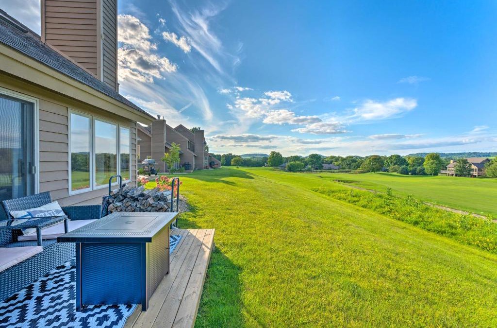 The Galena Territory House | The Golf View, boutique Galena getaway!