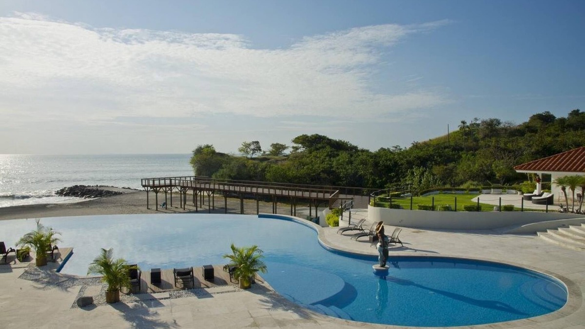 El Palmar Apartment | The Golf-view Condo by Acomodo