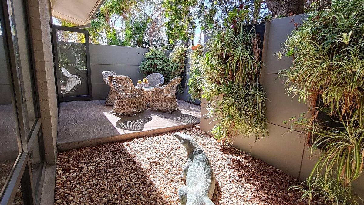 Port Pirie South Apartment | The Good Life - Two Bedroom Garden Apartment