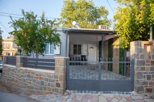 Pylos-Nestoras House | The Graffiti House