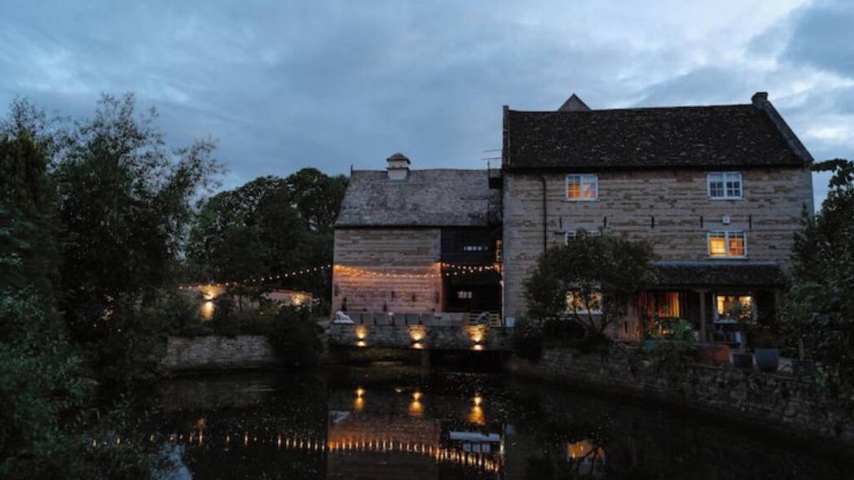 Frognall House | The Granary at Molecey Estate