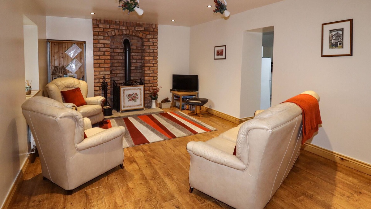 Tunstall Cottage | The Granary