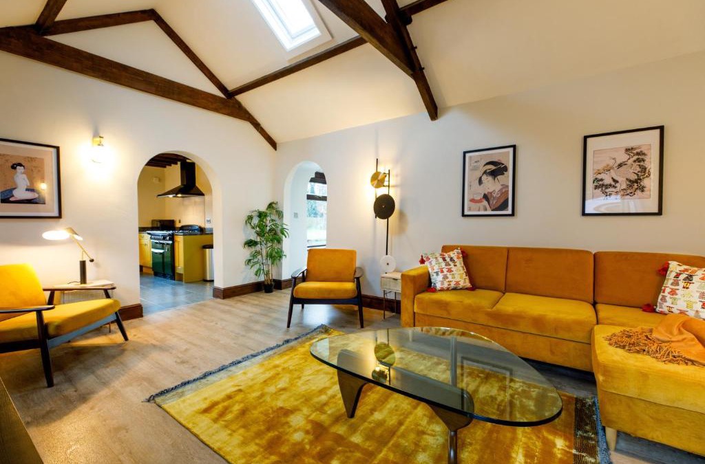 Crynant House | The Granary