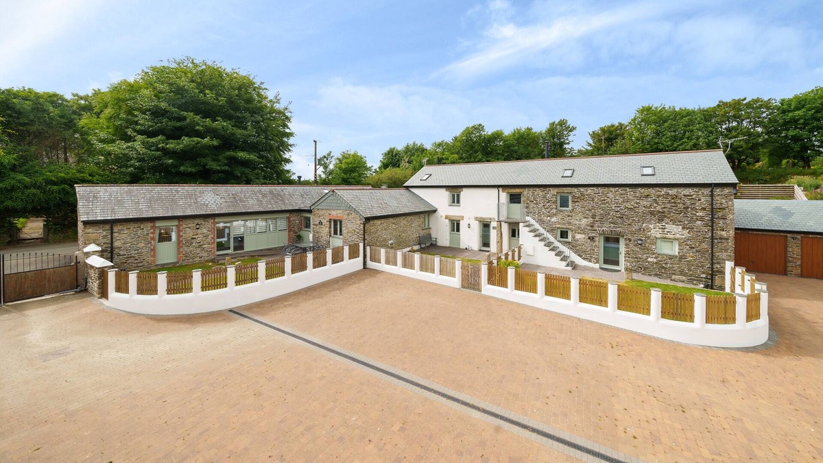 Camelford Cottage | THE GRANARY, pet friendly, luxury holiday cottage in Camelford