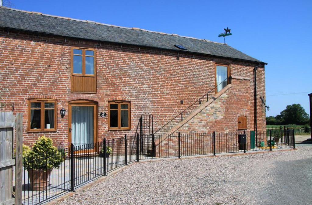Loppington House | The Granary Self Catering Cottage