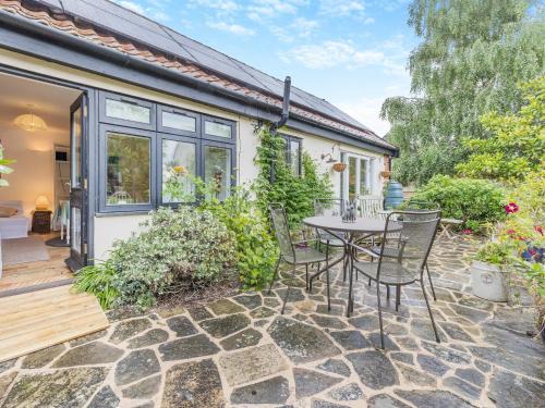 East Dereham House | The Granary Store