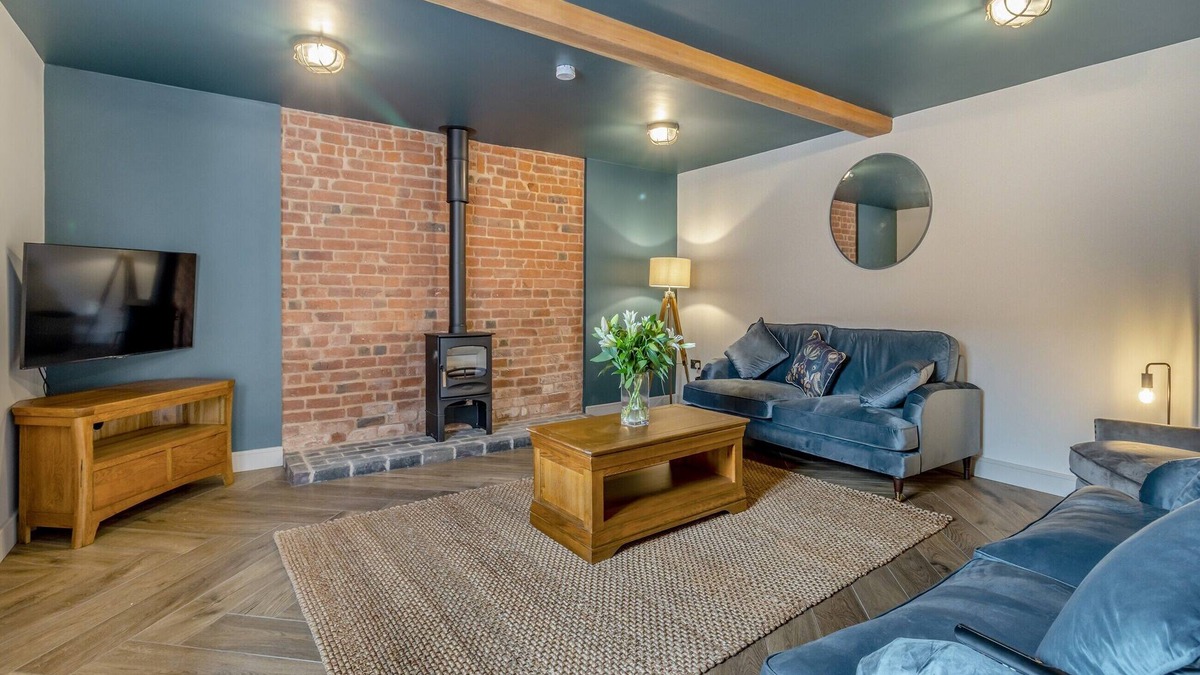 Shrewsbury Cottage | The Granary - UK44074