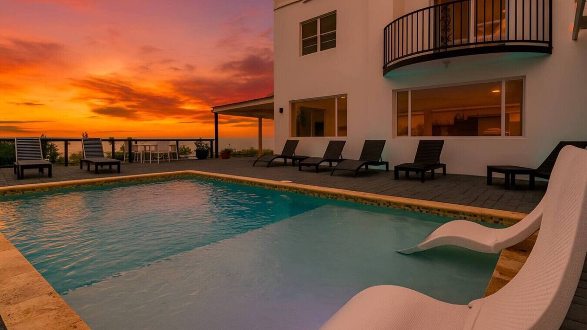 Guzman Arriba Apartment | The Grand Escape- Luxury Villa El Yunque Views