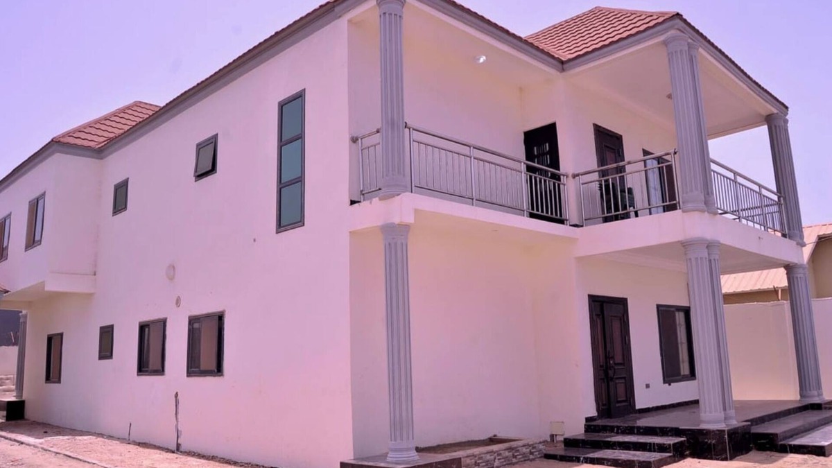 Gambia Villa | The Grand Garden Villa - 600 metres from Tanji Beach⛱