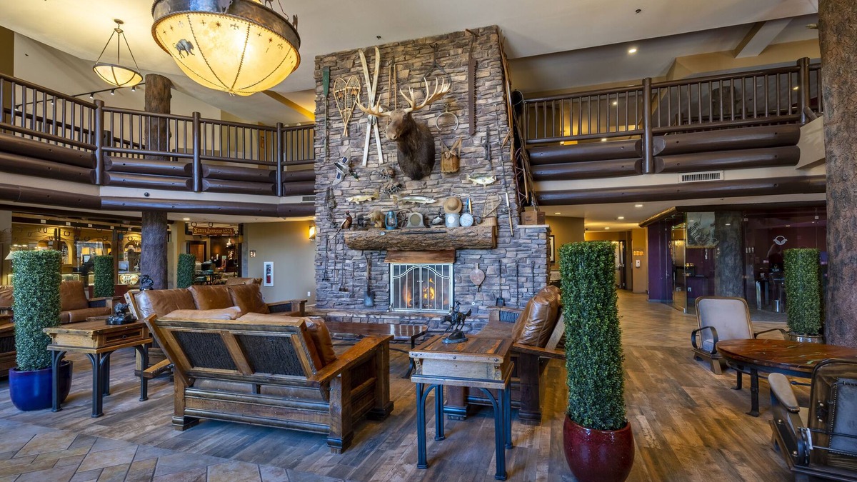Tusayan Hotel | The Grand Hotel at the Grand Canyon