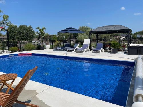 Lakeshore House | The Grand River Retreat heated pool