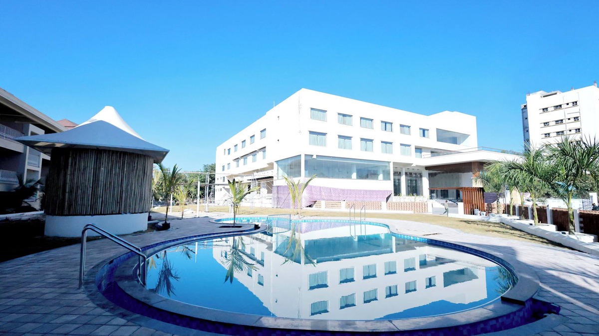 Amravati Hotel | The Grand Rudraksh