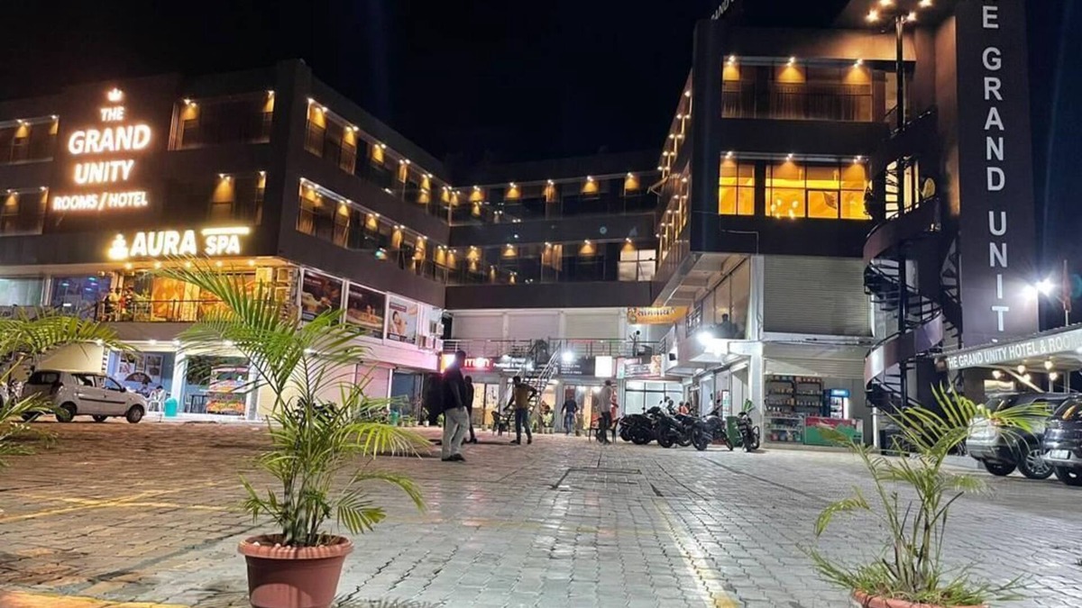 Rajpipla Hotel | The Grand Unity