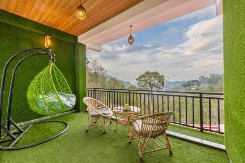 Dharampur Apartment | The Grand Vista Hotel Kasauli