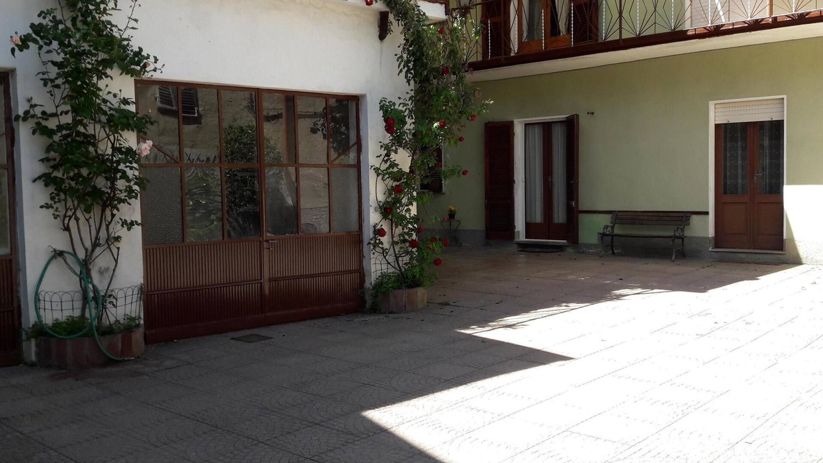 Moncrivello House | The grandparents' house in Moncrivello (renovated)