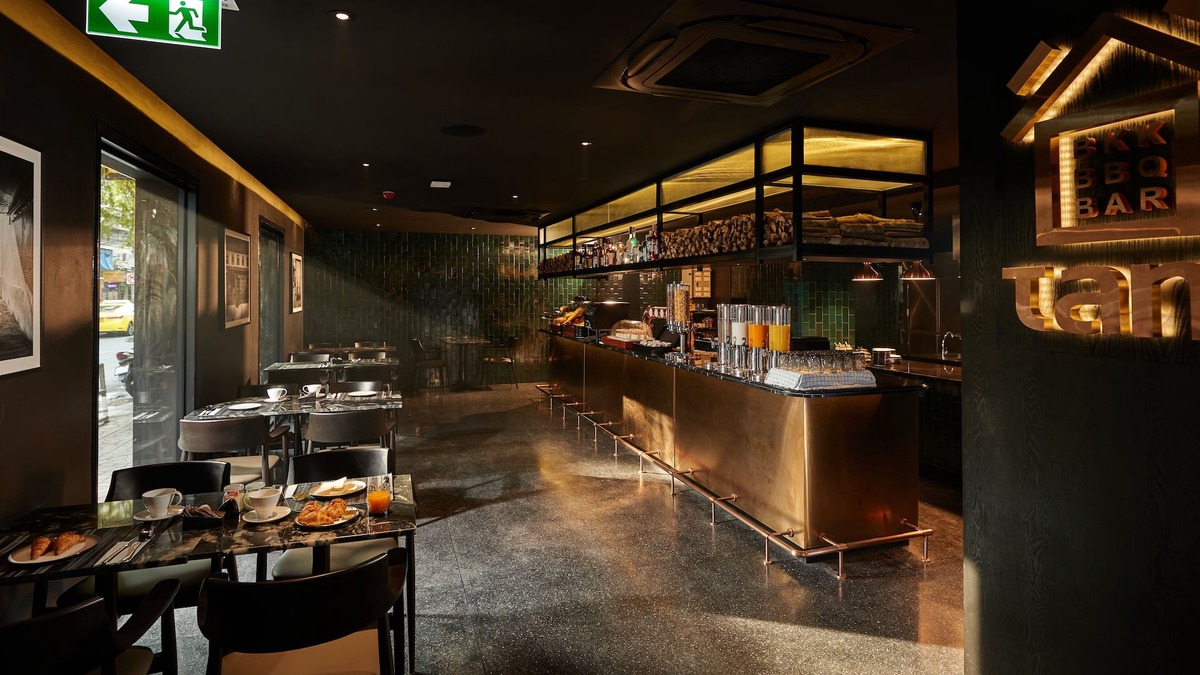 Talat Yot Hotel | The Gravitique Hotel Khaosan