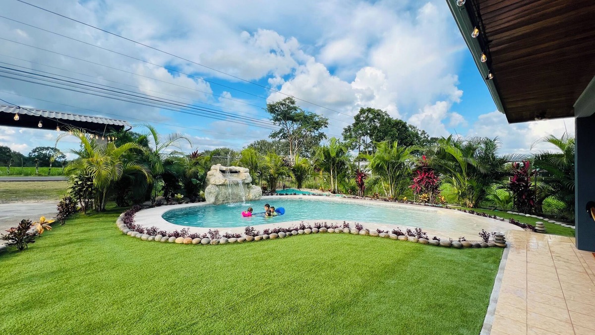 El Tanque House | The Gray Oasis Village,brand New, Gated, Cozy&safe