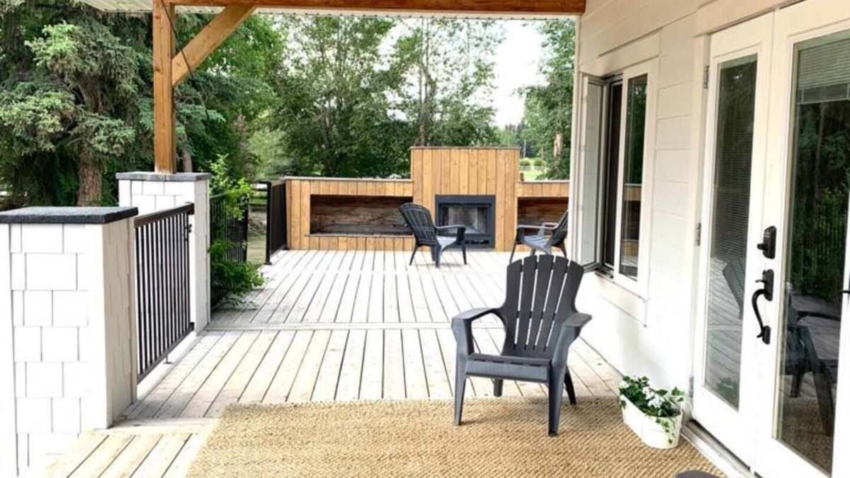 Springbank Apartment | The Great Grizzly Getawaynn