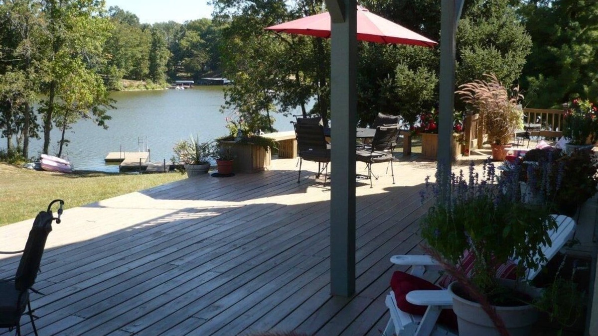 Scotland Cottage | THE GREAT LAKE ESCAPE, AMAZING SPRING FISHING & TOP NOTCH GOLF COURSES!