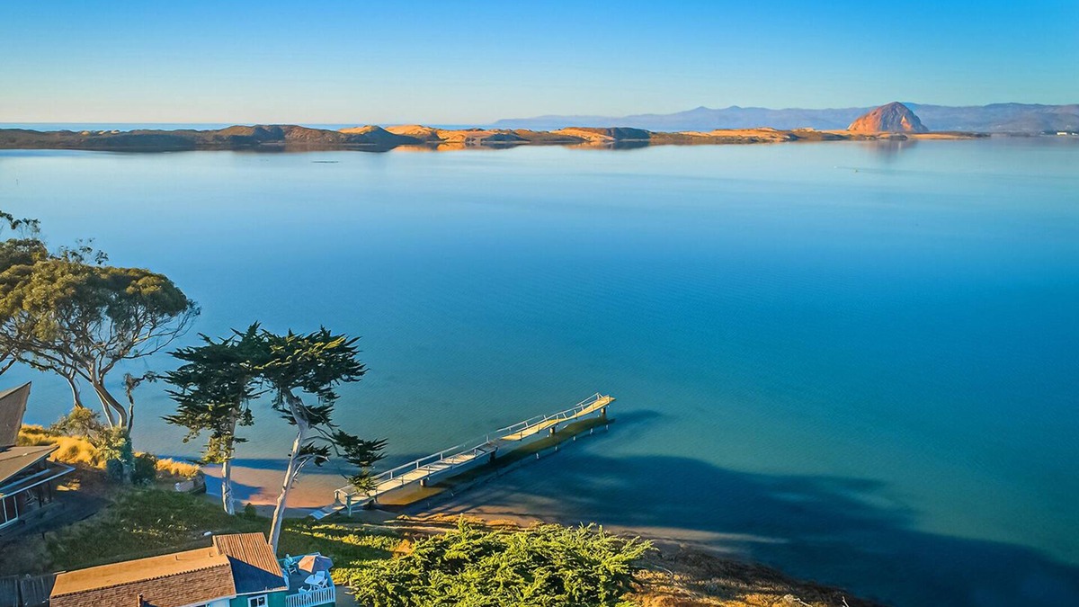 Baywood-Los Osos Cottage | The GREEN COTTAGE on Morro Bay—A Fabulously Romantic Waterfront Get-Away for Two